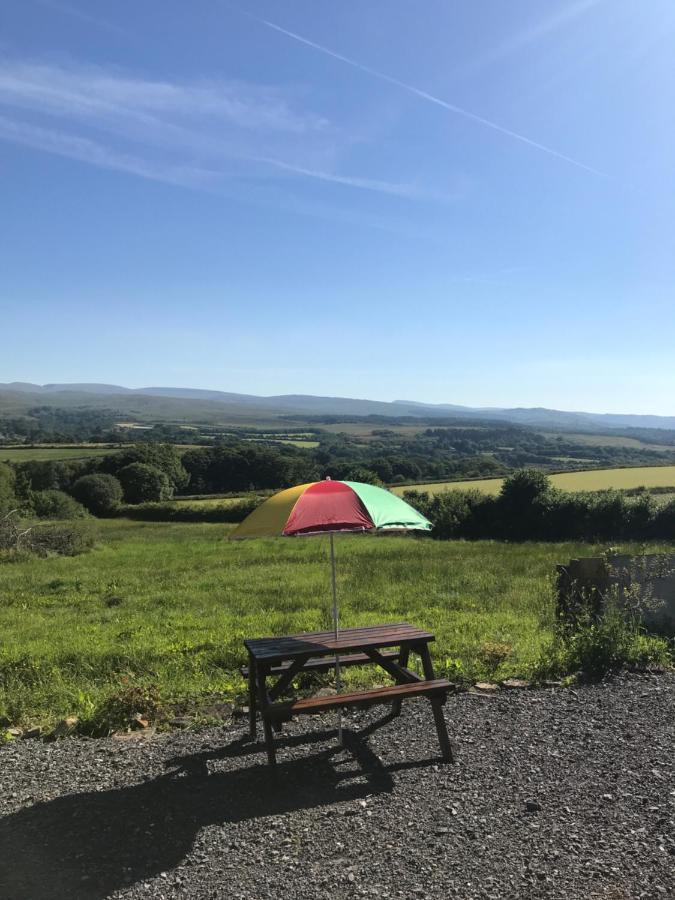 Cwtch Farm Bed & Breakfast Ystalyfera Buitenkant foto